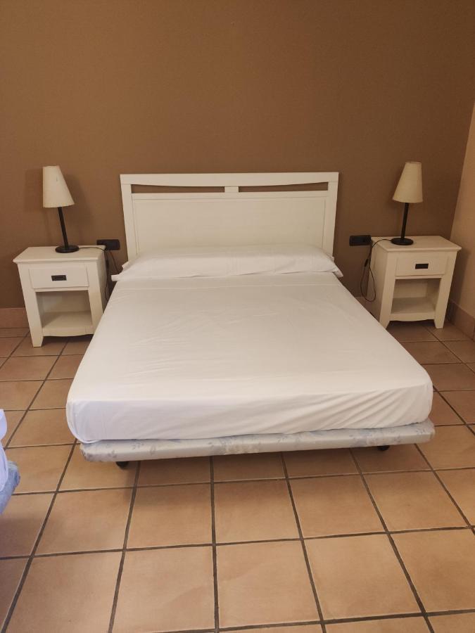 Peñarroya de Tastavins Hostal Tastavins מראה חיצוני תמונה