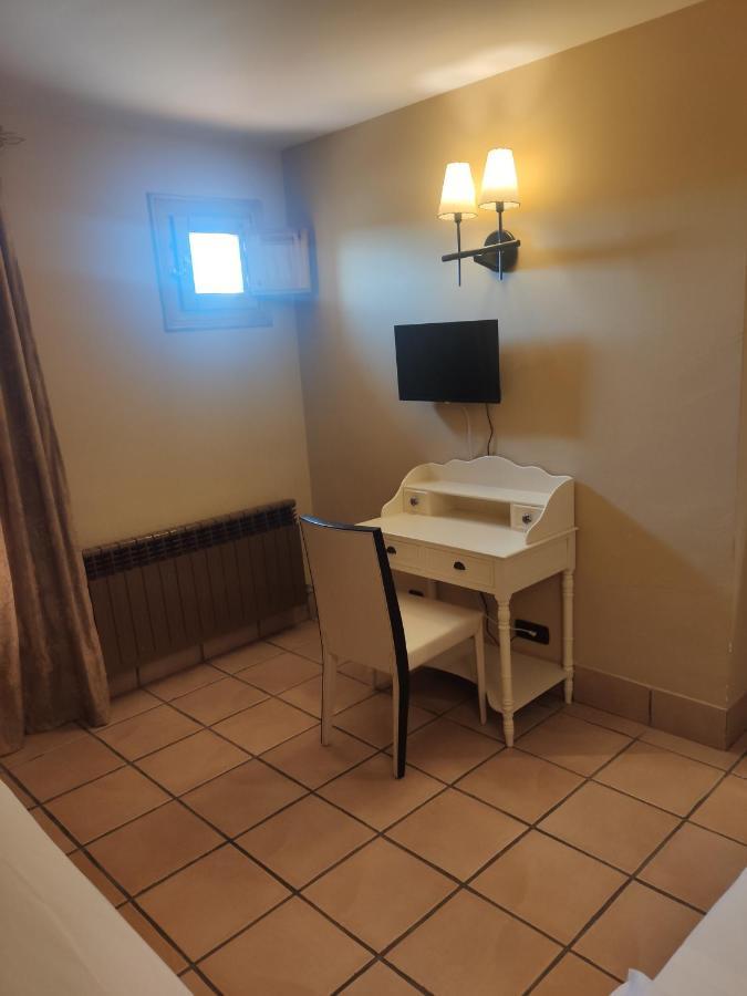 Peñarroya de Tastavins Hostal Tastavins מראה חיצוני תמונה